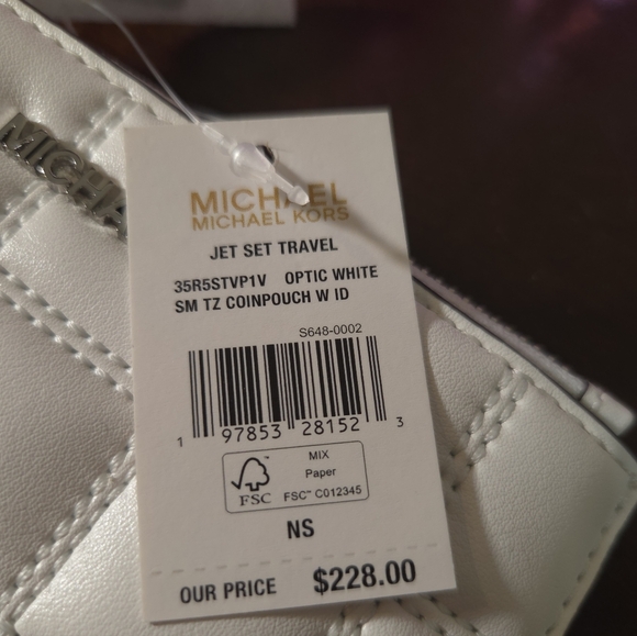 NWT Michael Kors Optic White Jet Set Travel Quilted Card Case - Picture 4 of 4